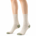 Socken Größe 35-38 in Beige und Grün mit geripptem Schaft